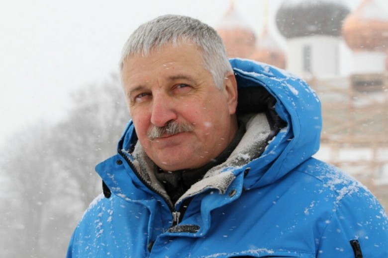 Денис Добряков