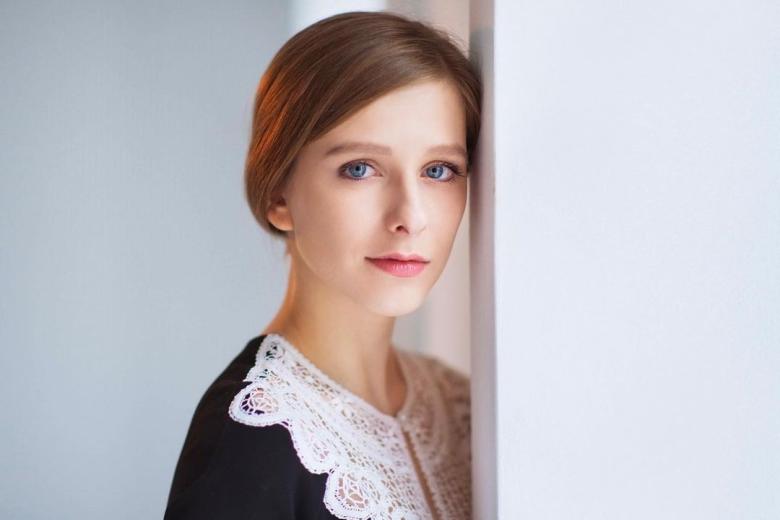 Актриса Лиза Арзамасова