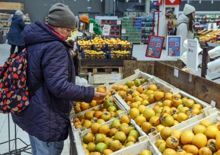 Нутрициолог раскрыла, в каких случаях хурма опасна для здоровья