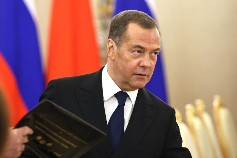 Дмитрий Медведев