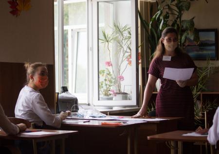 Названы условия получения педагогами надбавки за классное руководство