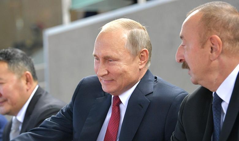 Президент России Владимир Путин с президентом Азербайджана Ильхамом Алиевым