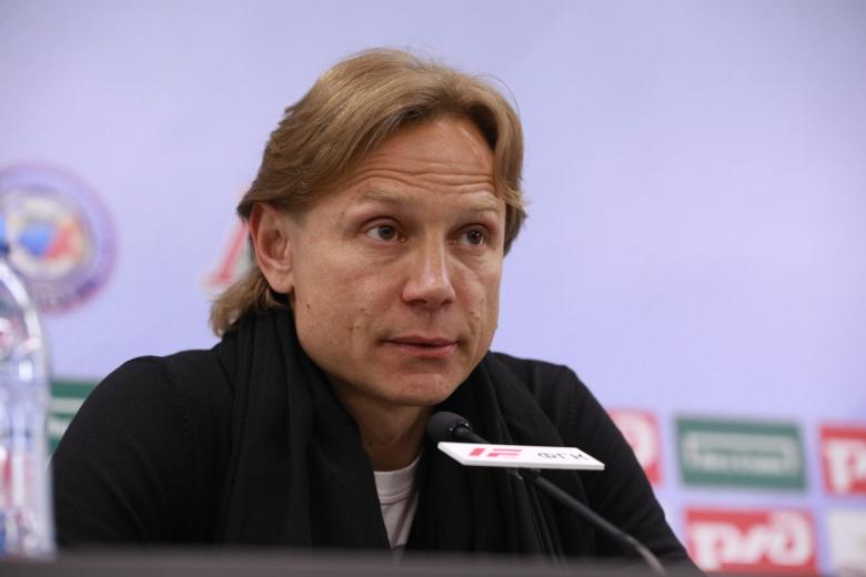 Валерий Карпин