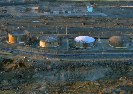 «Норникель» демонтирует аварийный резервуар ТЭЦ-3 в Норильске