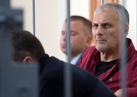 Верховный суд отменил продление ареста экс-губернатора Хорошавина