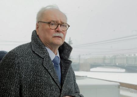 «Кто же его так обидел?»: Бортко удивился отъезду Филиппенко из России