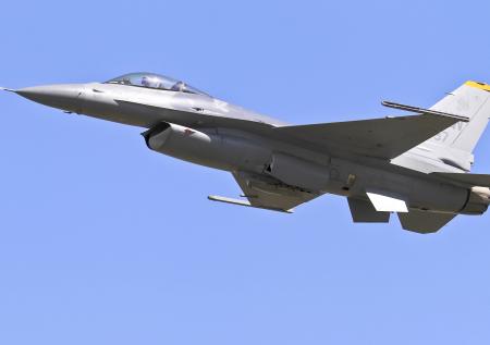 Румыния собралась заменить советские МиГ-21 американскими F-16