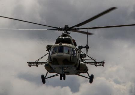 Ми-8 опрокинулся при посадке под Псковом