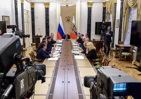Путин обсудит с членами правительства итоги года