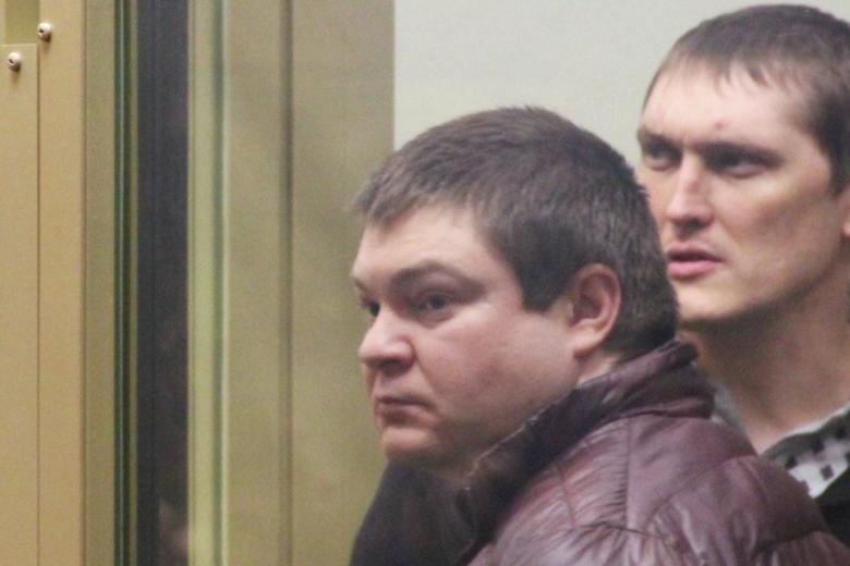 Подсудимые Сергей Цапок (слева) и Владимир Алексеев по кличке «Беспредел»