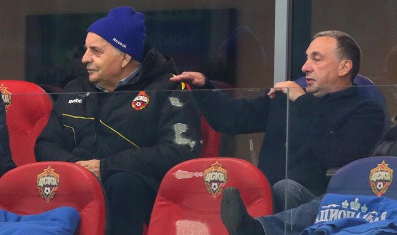 Евгений Гинер (справа)