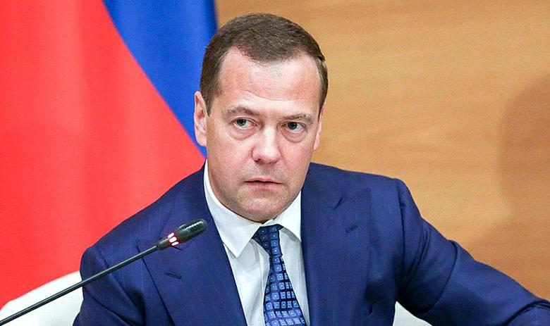 Председатель правительства Дмитрий Медведев