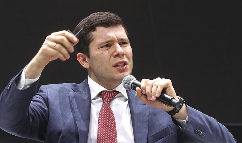Антон Алиханов