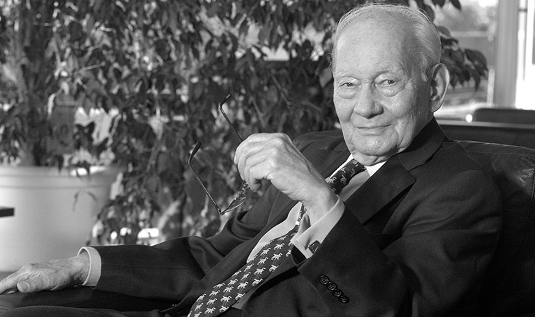 Манфред Эйген