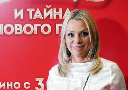 Ирина Салтыкова назвала Бузову выскочкой и нарвалась на конфликт