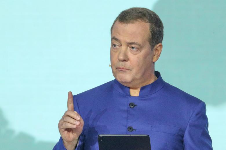 Дмитрий Медведев