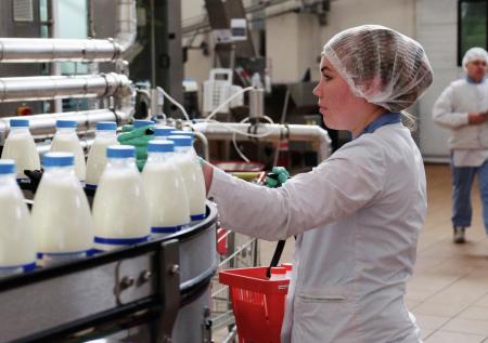 Названа компания, которой Danone продаст российский бизнес