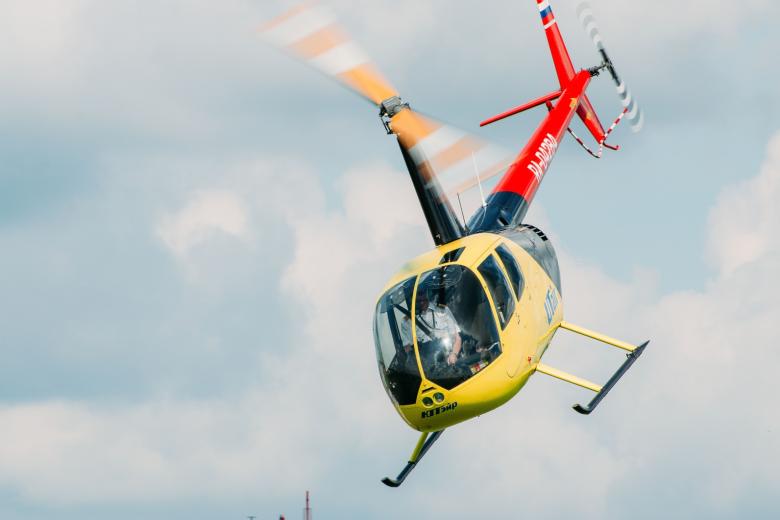 Вертолет Robinson R44
