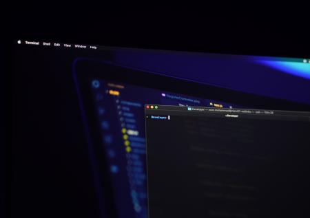 Минцифры возобновило аккредитацию IT-компаний в России