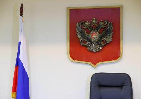 Стало известно, почему племянник приемной матери-садистки пошел под суд