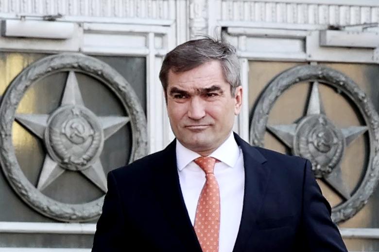 Посол Молдавии в РФ Лилиан Дарий у здания МИД РФ