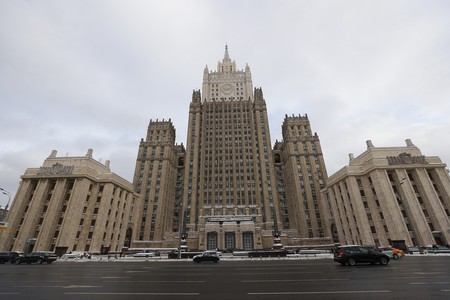 Россия закрыла въезд госсекретарю МВД Черногории из-за убежища Исмаилову