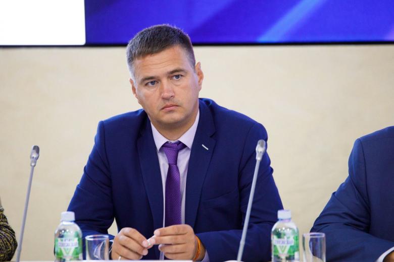Александр Холодов