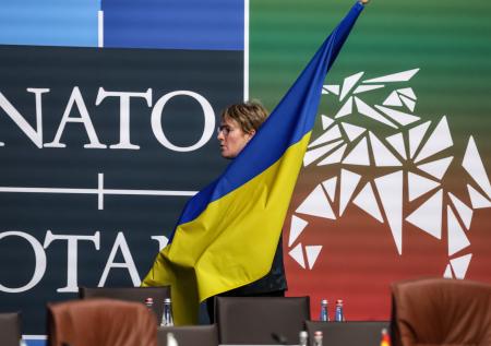 Украину предложили принять в НАТО в новых границах