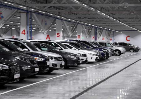 Автодилеры обратились к Собянину с просьбой восстановить работу