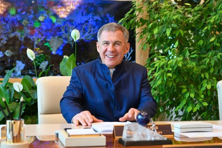 Рустам Минниханов