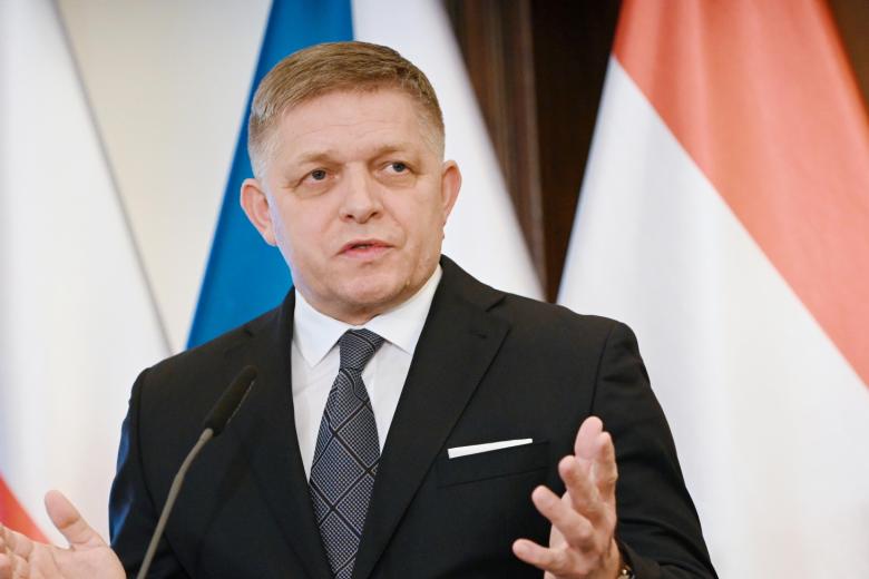 Роберт Фицо