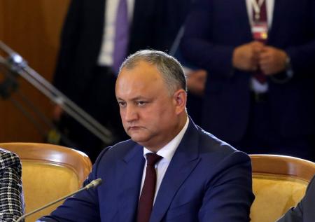 Экс-президенту Молдавии продлили домашний арест