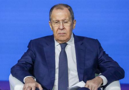 Лавров сравнил с самоубийством попытки воевать с ядерной державой