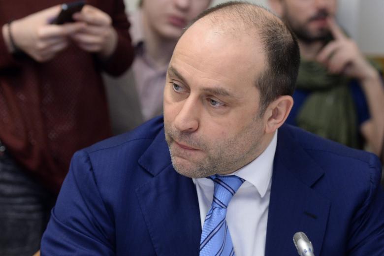 Дмитрий Свищёв