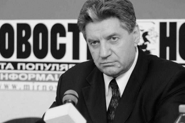 Виктор Алкснис