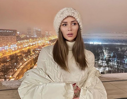 Анна Заворотнюк