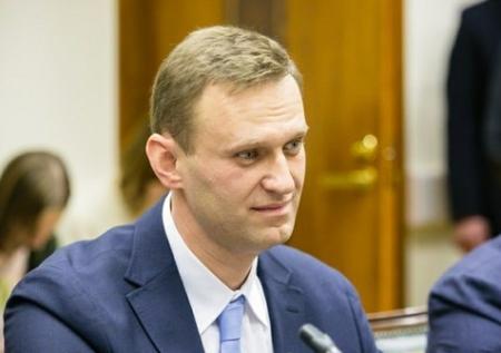 Единоросс Метельский пригрозил Навальному судом