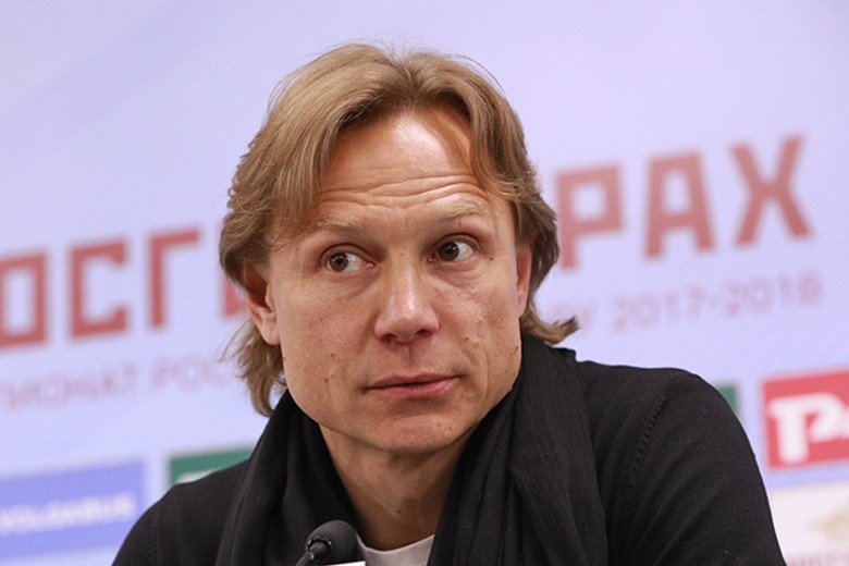 Валерий Карпин