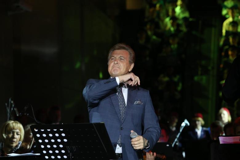 Лев Лещенко