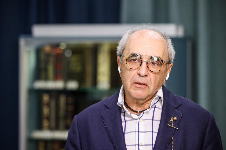 Адвокат артиста Александр Добровинский