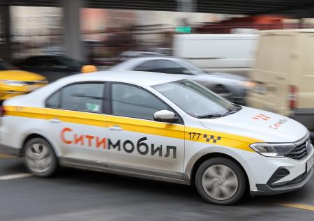 Таксисты «Ситимобила» поехали к конкуренту 