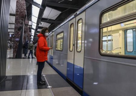 Движение на фиолетовой ветке московского метро частично перекрыто
