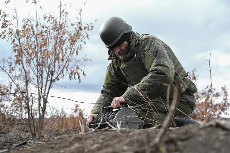 Военнослужащий вооруженных сил Российской Федерации в зоне боевых действий