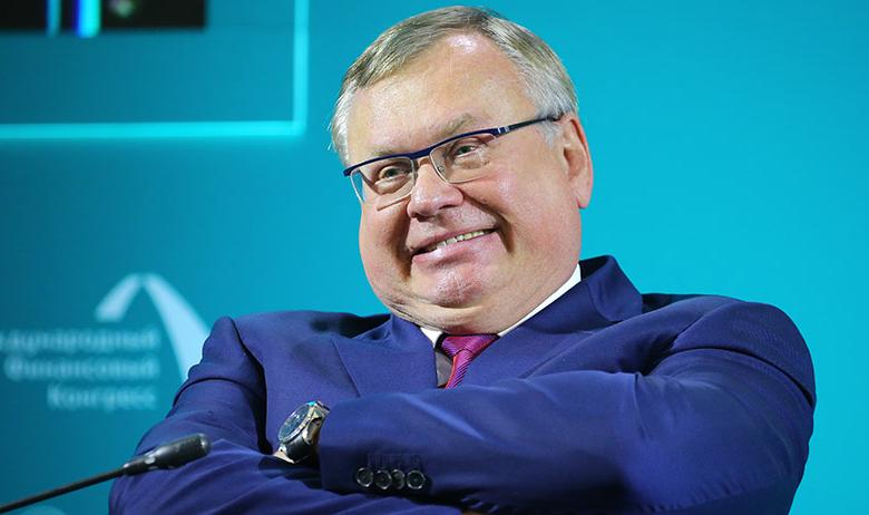 Андрей Костин