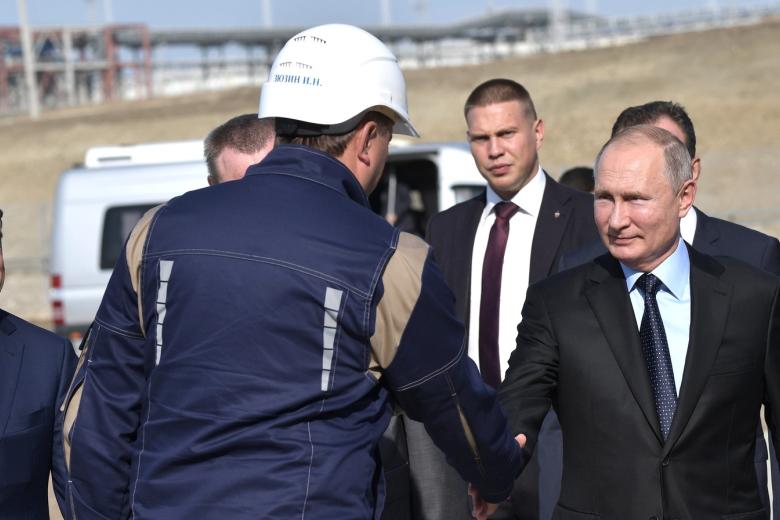 Владимир Путин в портово-индустриальном парке ОТЭКО