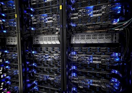 Живой и светится: разработчик Google нашёл разум у ИИ, созданного компанией