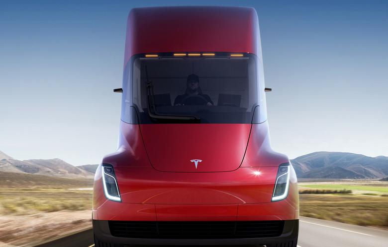 Электрический грузовик Tesla Semi 