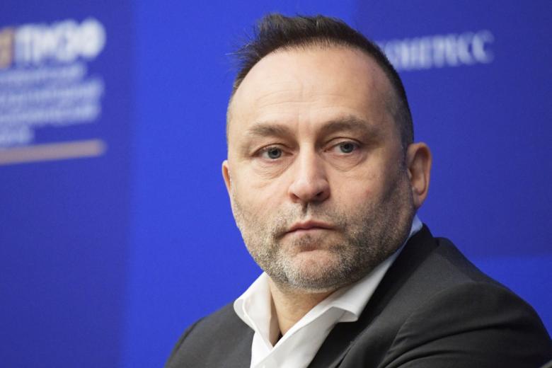 Дмитрий Свищев