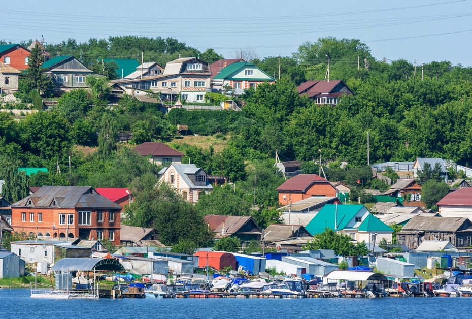 Вид на дачные постройки в Сызрани