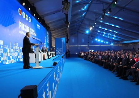 Путин предложил создать новые форматы международных спортивных соревнований